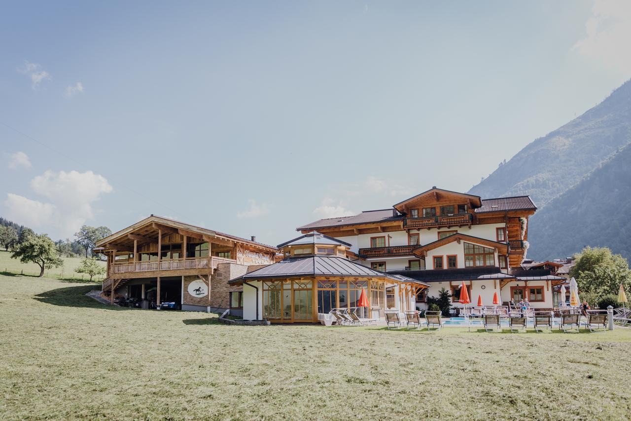 Feriendorf Ponyhof Fusch an der Grossglocknerstrasse Exterior foto